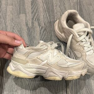 New Balance 9060 kids's Off-White Sneakers